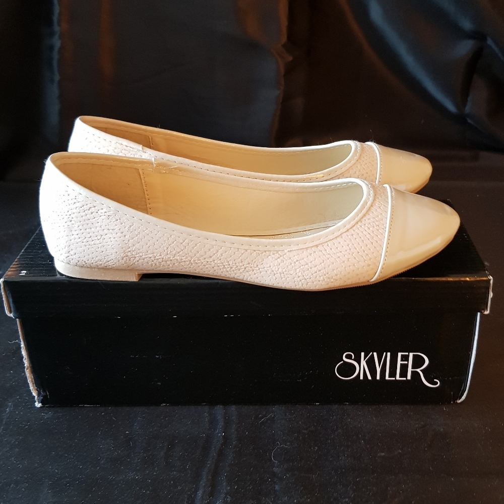 Shoes - Picture 2 of 3